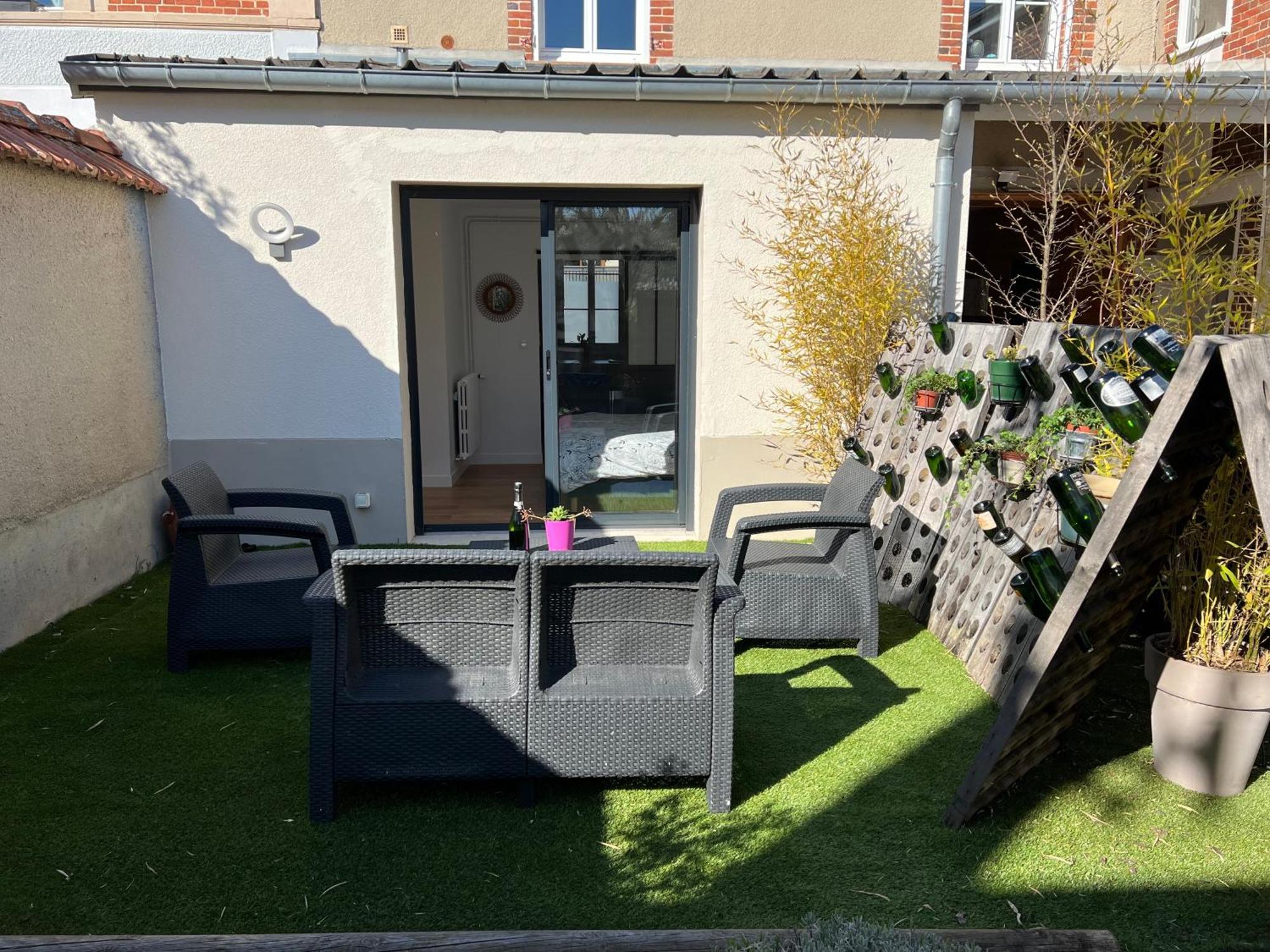 Ferienwohnung Secret Garden Ay-Champagne Exterior foto